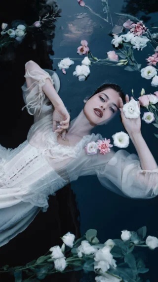 📸✨ Today is a very special day... After years of traveling the world, teaching live workshops, and meeting so many talented photographers in person, I’m beyond excited to finally share something deeply meaningful with
you. Aqua Muse, my very first online Fine Art Photography Masterclass, officially launched on January 17th. 

This masterclass was created with one clear intention: to open my entire creative process and make fine art education accessible to photographers everywhere, no matter where you are or what stage you’re at. 🕯️

If you’ve ever felt called to create more intentional, emotional, and meaningful work, this is your invitation.

💡Aqua Muse is not just about learning techniques. It’s about learning how to think like a fine art photographer and trusting your own creative voice.
 
Thank you for being here, for supporting my work, and for allowing me to share this journey with you. I can’t wait to see the stories you will create. ❤️🥹🥰

Link in BIO❗️

#photographycourse #onlinecourse #creativephotography #fineartportrait portraitphotography