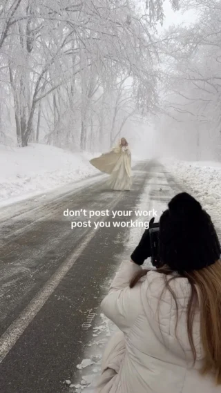 🧚🏼‍♀️ Great results don’t happen overnight. They are built through effort, patience, and dedication to every detail of a project.

Behind every image there is a team working together to bring an idea to life.

📸 Being a photographer is much more than pressing the shutter. It’s about communication, taking creative risks, and often building the entire set where the story will happen.

Creating the set is one of my favorite parts of the process, because it allows me to shape the world where the story lives.

Photography @jovanarikalo 
#creativephotography #behindthescenes #dreamysetup